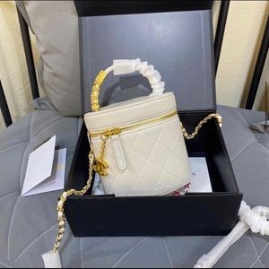 Chanel purse